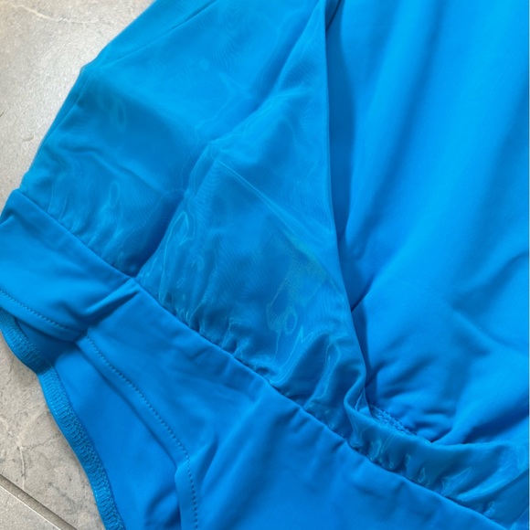 NWT PINK LILY WOMENS BLUE HALTER BOW BACK DETAIL BODYSUIT - Picture 8 of 11